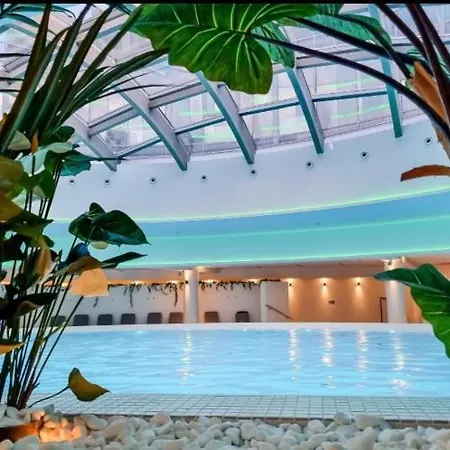 Hanza Tower Sky Gold 24 Sauna & Jacuzzi & Pool & Lägenhet Szczecin