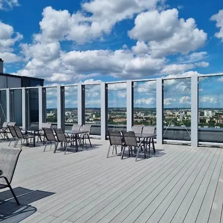 Hanza Tower Sky Gold 24 Sauna & Jacuzzi & Pool &